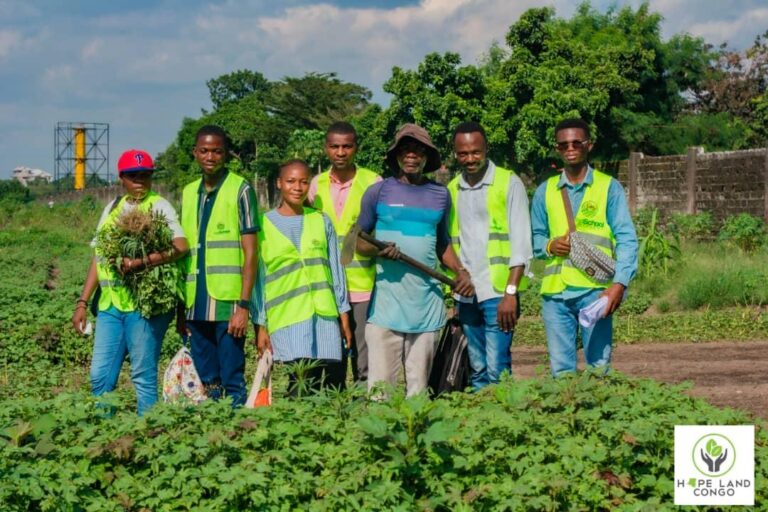 Hope Land Congo célèbre la journée mondiale de l’environnement avec les maraîchers du Site de Malebo de Masina